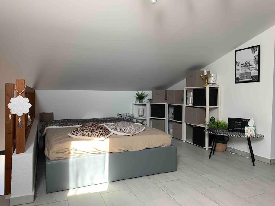 Appartement Vintage 90 M2 Duplex Classe Fréjus Dış mekan fotoğraf